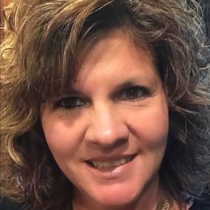 Meet your Posher, Wendy